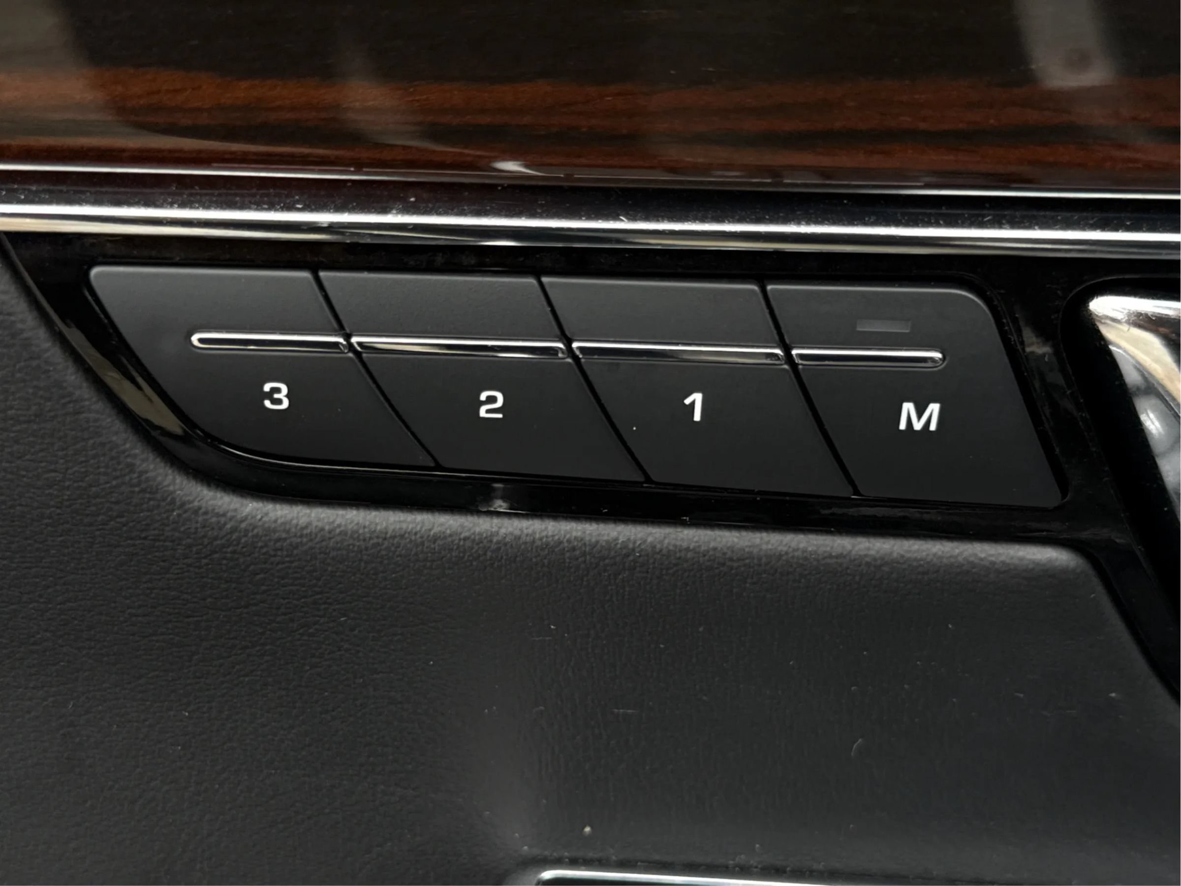 Used 2017 Jaguar XJ L Portfolio RWD image 43