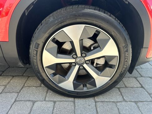 Used 2025 Volvo XC40 B5 Plus AWD/4WD image 44