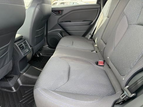 Used 2025 Subaru Forester Premium image 26