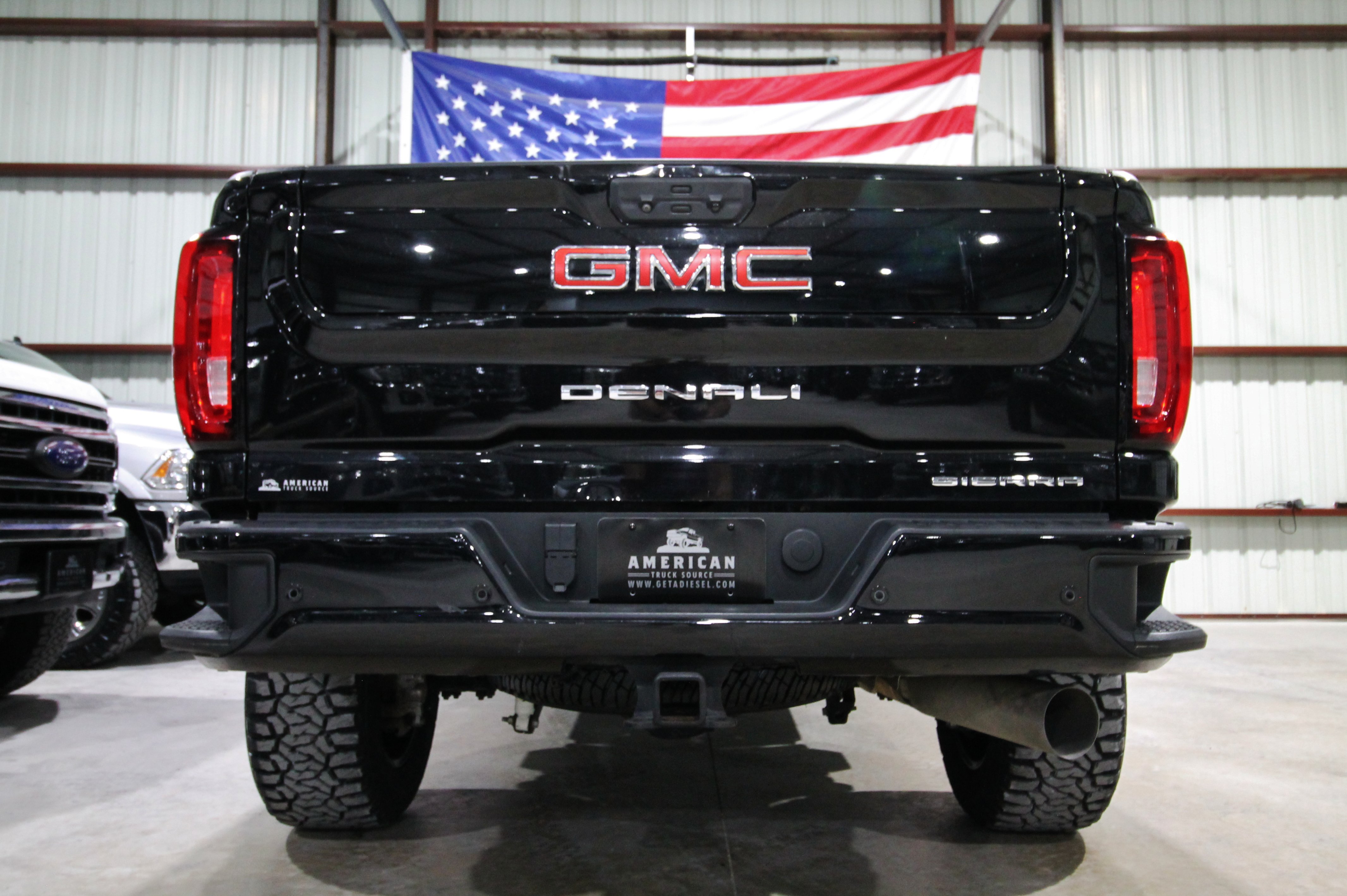 Used 2022 GMC Sierra 2500 Denali w/ Denali Ultimate Package AWD/4WD image 9