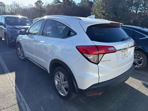 Certified 2019 Honda HR-V EX-L image 2