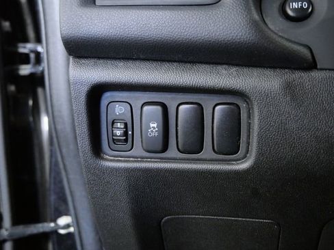 Used 2014 Mitsubishi Outlander Sport SE AWD/4WD image 22