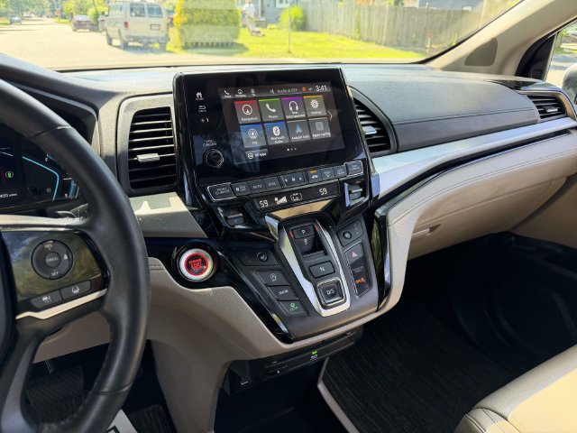 Used 2023 Honda Odyssey Touring image 26
