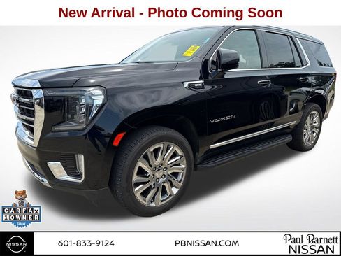 Used 2021 GMC Yukon SLT w/ SLT Luxury Plus Package RWD image 2