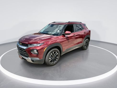 Used 2023 Chevrolet TrailBlazer LT w/ Convenience Package AWD/4WD image 4