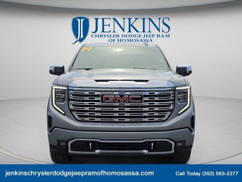 Used 2024 GMC Sierra 1500 Denali AWD/4WD image 12