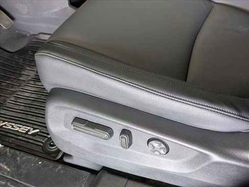 New 2026 Honda Odyssey EX-L image 4