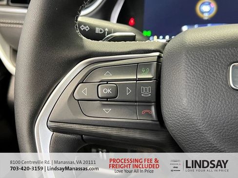 New 2025 Jeep Grand Cherokee Altitude AWD/4WD image 32