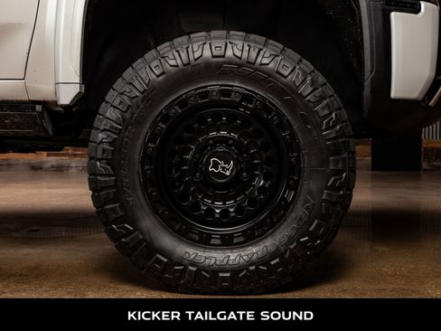 Used 2024 GMC Sierra 3500 Denali Ultimate image 11