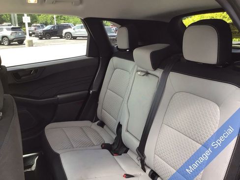 Used 2023 Ford Escape Active w/ Cold Weather Package FWD image 33