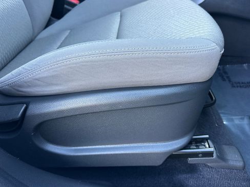 Used 2017 Hyundai Santa Fe Sport FWD image 22