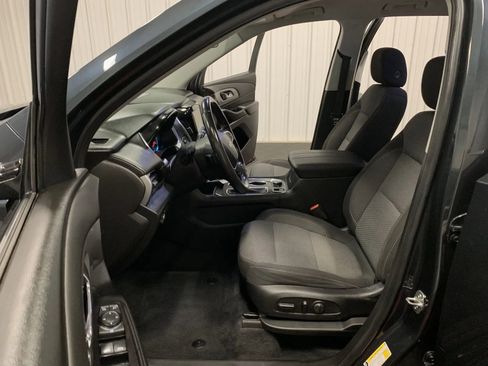 Used 2019 Chevrolet Traverse LT image 40