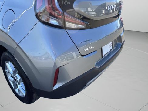Certified 2023 Kia Soul LX w/ Option Group 015 image 10