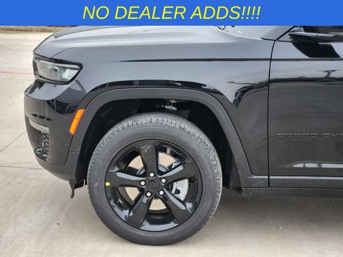 New 2025 Jeep Grand Cherokee L Limited w/ Luxury Tech Group II RWD image 10