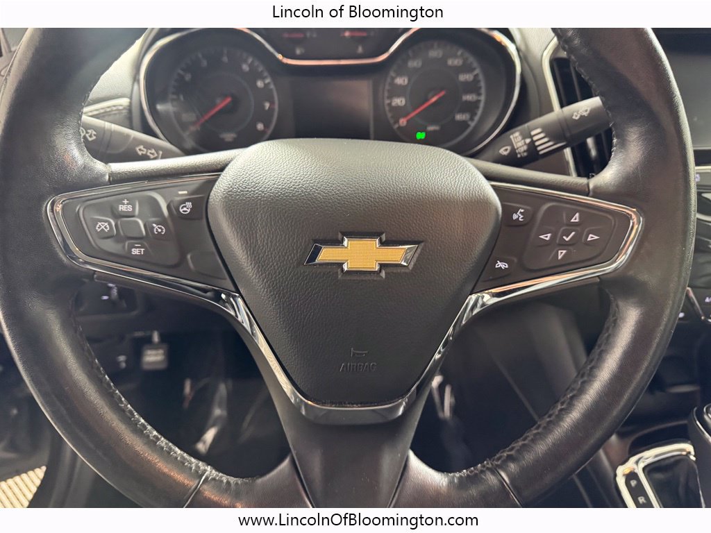 Used 2017 Chevrolet Cruze Premier FWD image 17