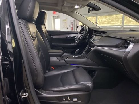 Used 2017 Cadillac XT5 Luxury image 20