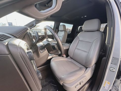 Used 2019 Chevrolet Silverado 1500 LTZ w/ LTZ Plus Package image 13