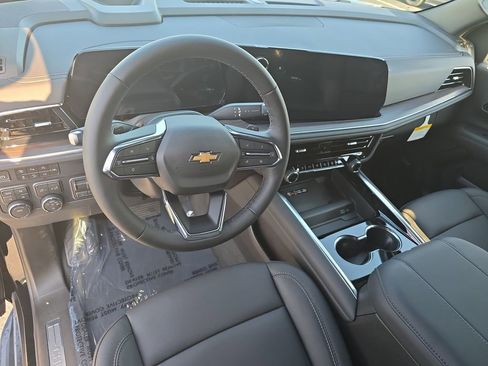 New 2026 Chevrolet Suburban LT w/ Comfort Package image 16