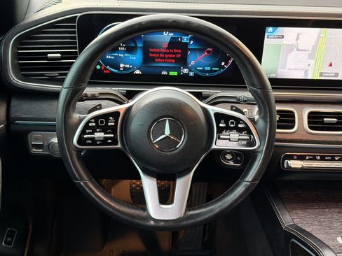 Used 2022 Mercedes-Benz GLS 450 4MATIC image 11