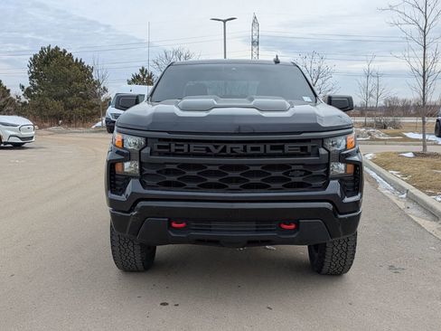 Used 2023 Chevrolet Silverado 1500 Custom Trail Boss w/ LPO, Dark Essentials Package image 12