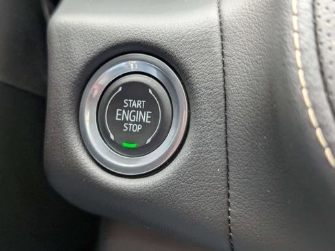 Certified 2024 GMC Yukon SLT w/ SLT Premium Package image 27