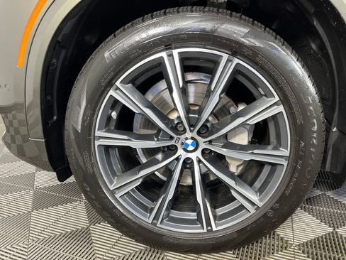 Used 2023 BMW X5 xDrive40i w/ M Sport Package AWD/4WD image 14