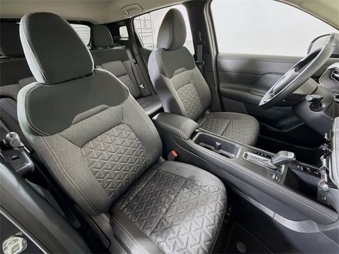 Certified 2025 Nissan Kicks SV image 24