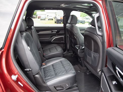 Used 2024 Kia Telluride EX X-Line AWD/4WD image 25