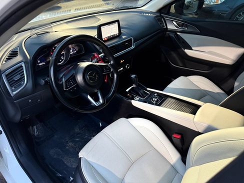 Used 2017 MAZDA MAZDA3 Grand Touring FWD image 11