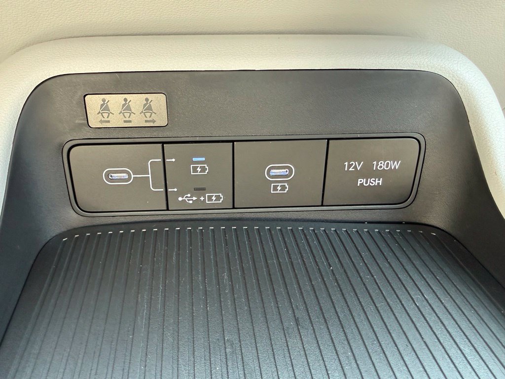 Used 2026 Hyundai Kona SE AWD/4WD image 24