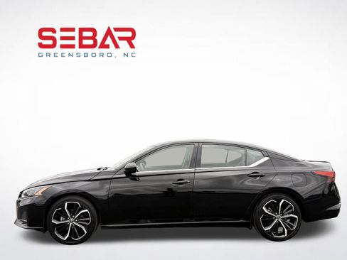 Used 2023 Nissan Altima 2.5 SR image 8