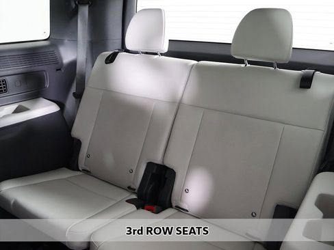 Used 2024 Hyundai Santa Fe SEL image 7