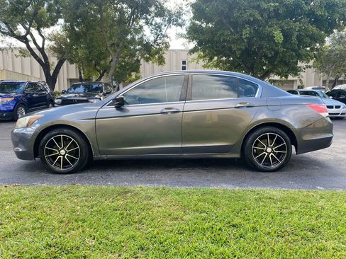 Used 2009 Honda Accord LX image 10