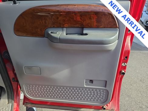 Used 2001 Ford F350 Lariat image 32