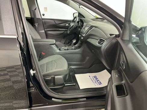 Used 2024 Chevrolet Equinox LT image 4