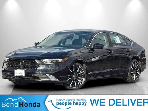 Used 2025 Honda Accord Touring image 1