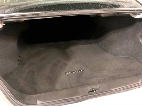Used 2025 Nissan Sentra SV FWD image 4