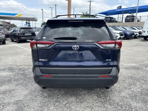 Used 2024 Toyota RAV4 XLE Premium FWD image 7