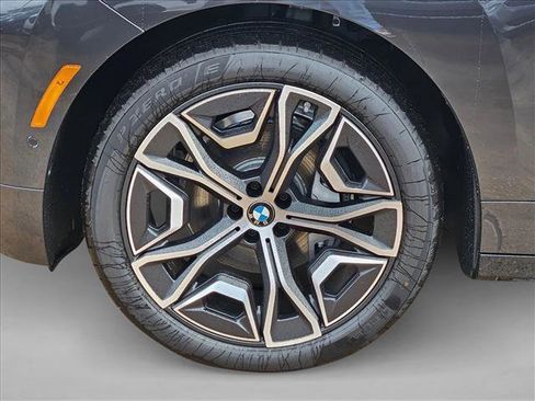 Used 2026 BMW iX xDrive45 image 17