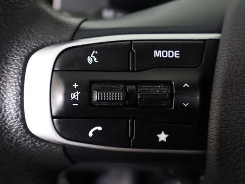 Used 2023 Kia Sportage LX image 37