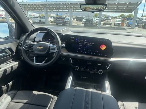 New 2026 Chevrolet Suburban High Country AWD/4WD image 16