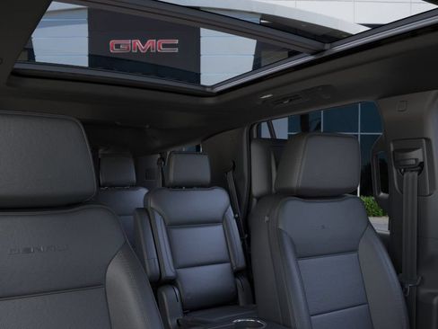 New 2026 GMC Yukon Denali w/ Denali Reserve Package AWD/4WD image 24