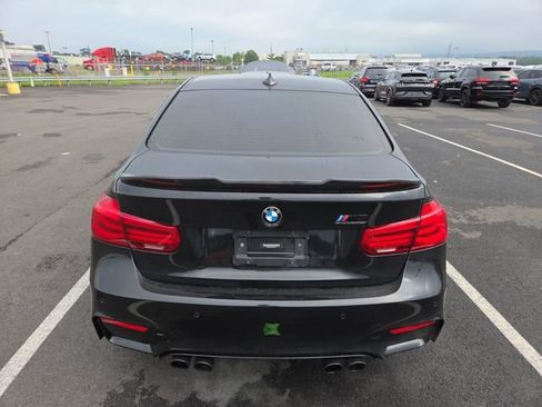 Used 2017 BMW M3 RWD image 5