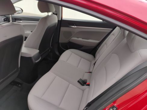 Used 2019 Hyundai Elantra SE image 33