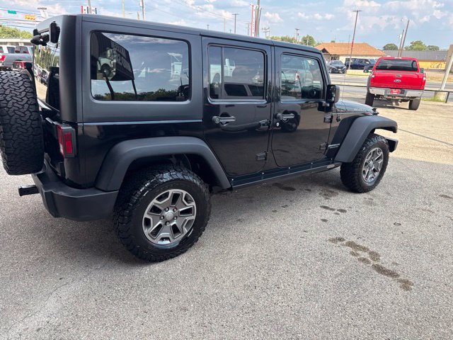 Used 2015 Jeep Wrangler Unlimited Rubicon w/ Connectivity Group AWD/4WD image 20