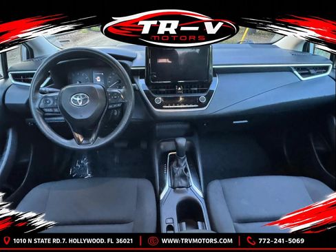 Used 2024 Toyota Corolla LE FWD image 9