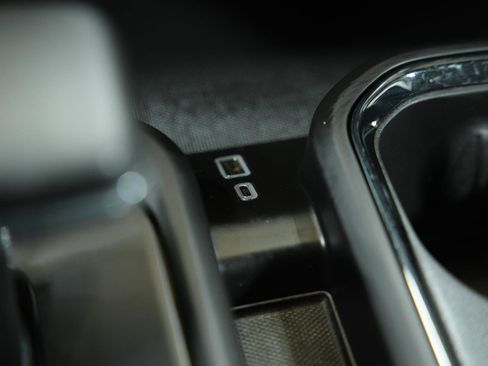 Used 2024 GMC Sierra 1500 AT4X image 46