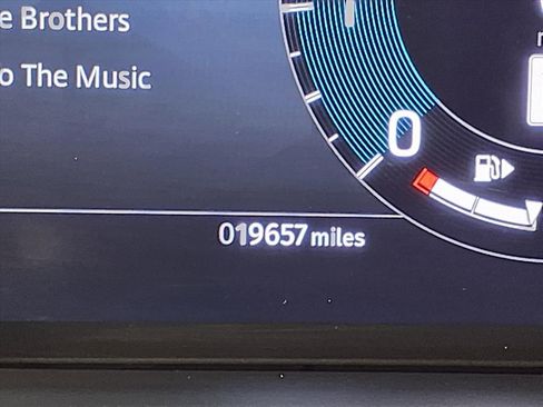 Used 2023 Land Rover Discovery HSE R-Dynamic image 34