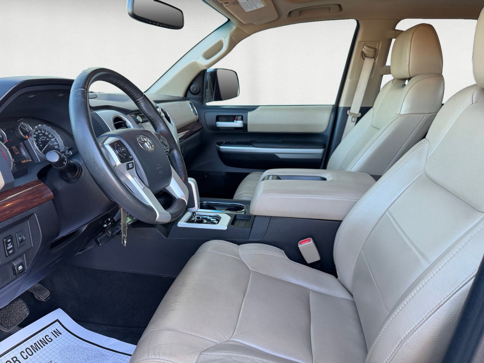 Used 2014 Toyota Tundra Limited w/ Limited Premium Package AWD/4WD image 10