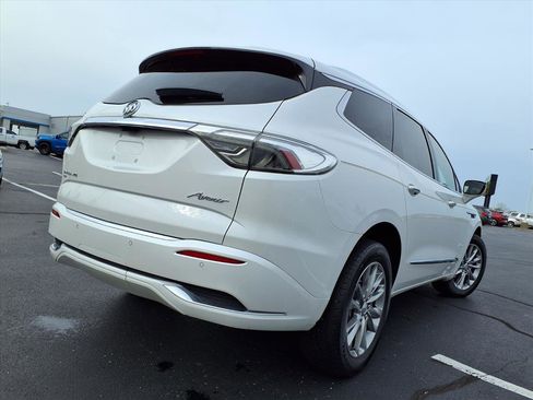 Used 2023 Buick Enclave Avenir w/ Avenir Technology Package AWD/4WD image 39